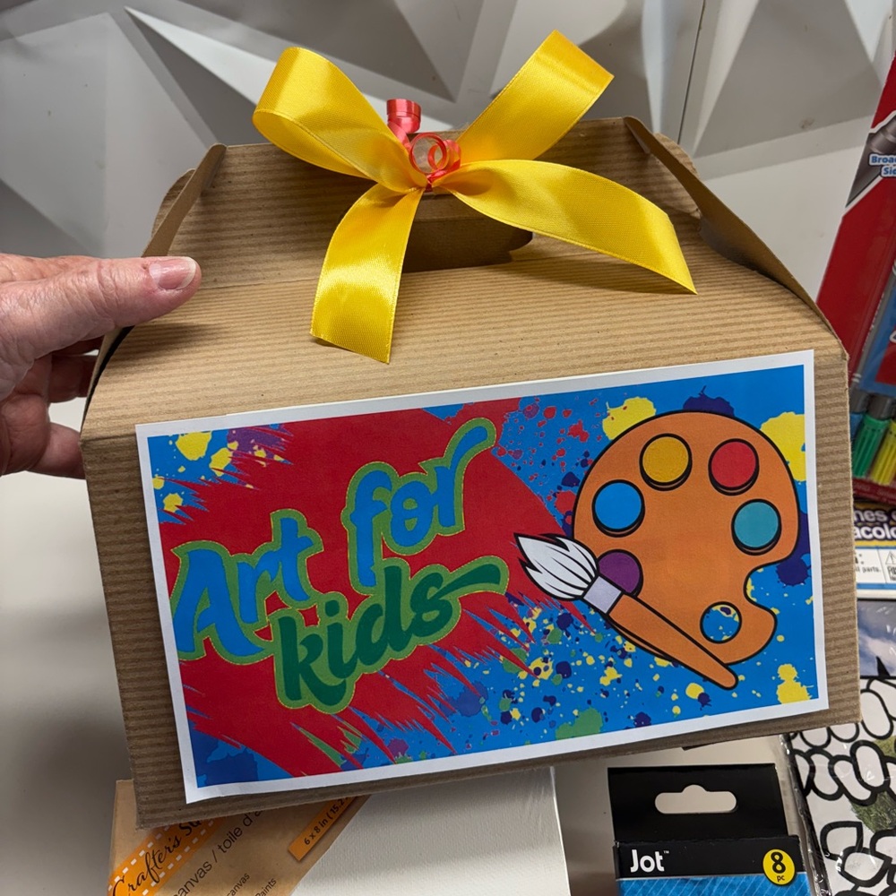 Art for Kids Paint Set.